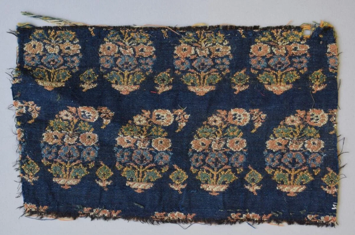 Shawl — تصویر رکورد موزهٔ ویکتوریا و آلبرت