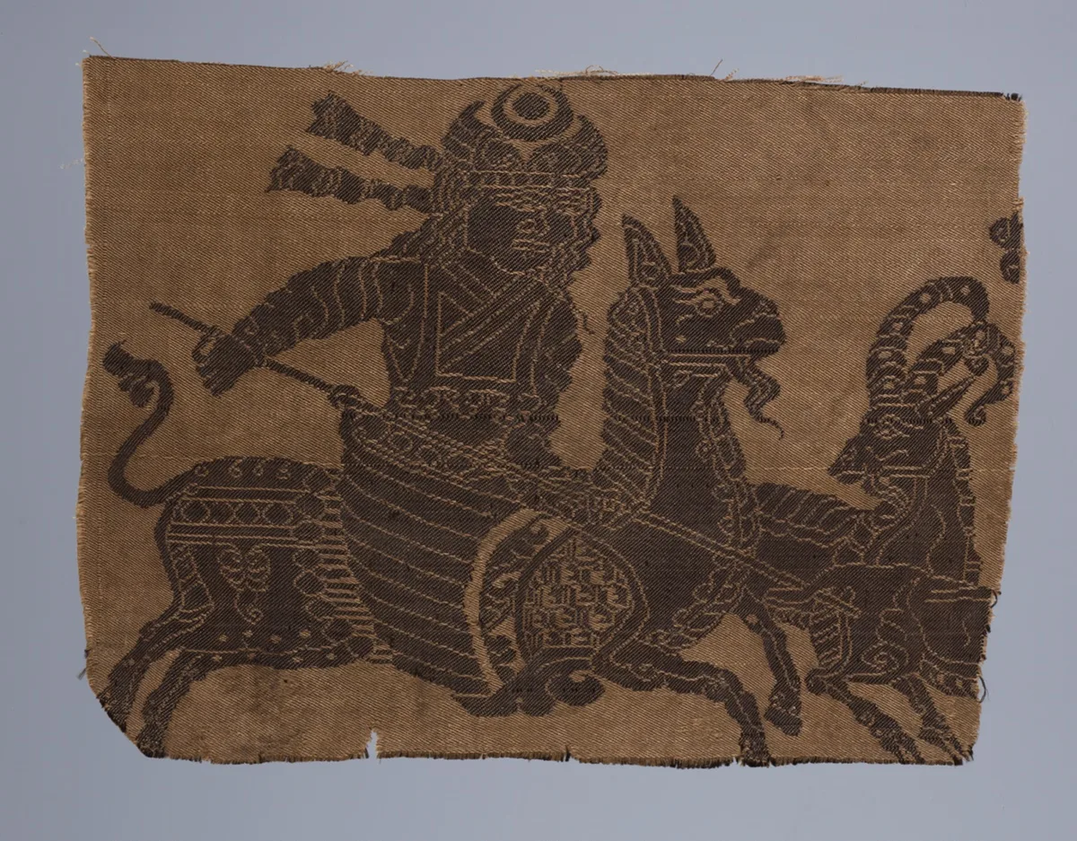 Woven Silk Fragment — تصویر رکورد مؤسسهٔ هنر شیکاگو (دسترسی آزاد)