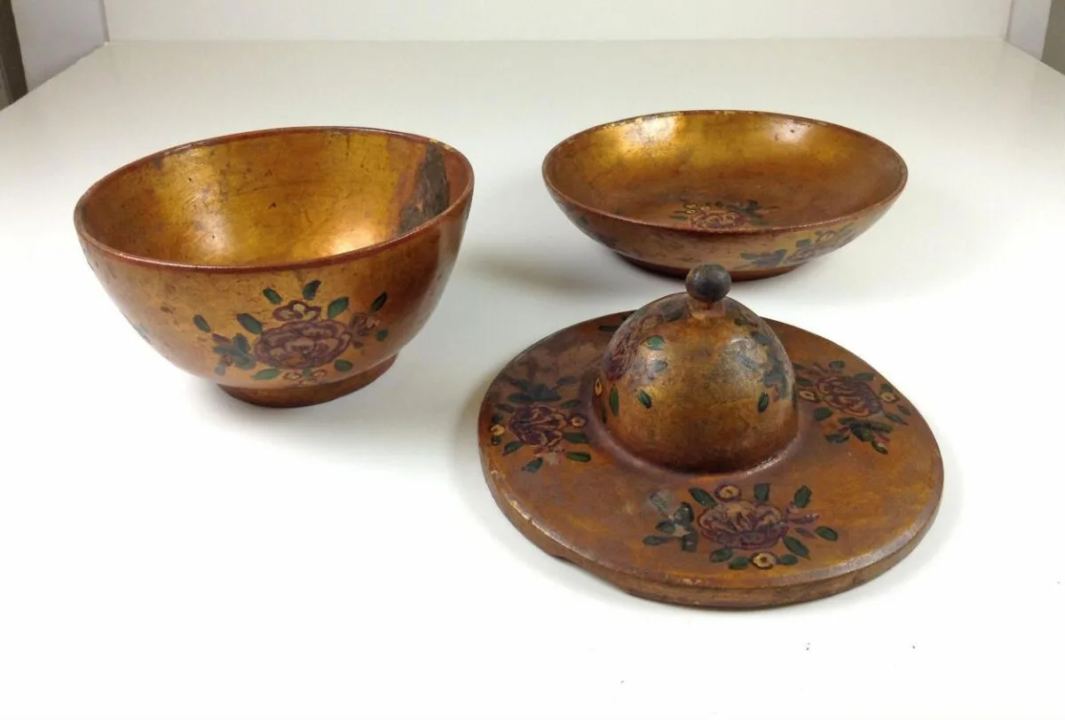 Bowl, plate and lid — تصویر رکورد موزهٔ ویکتوریا و آلبرت