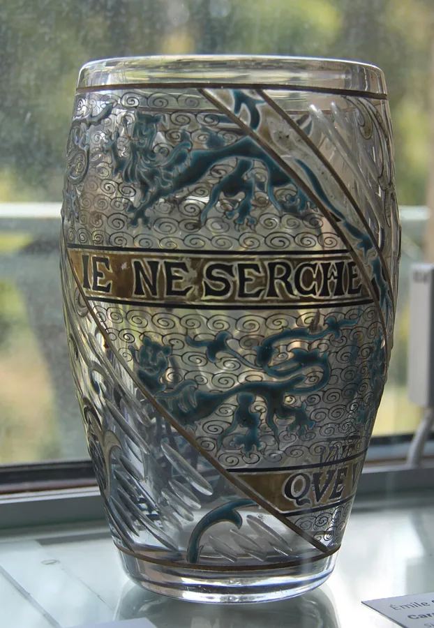 Vase Je ne cherche que une — تصویر رکورد ویکی‌داده
