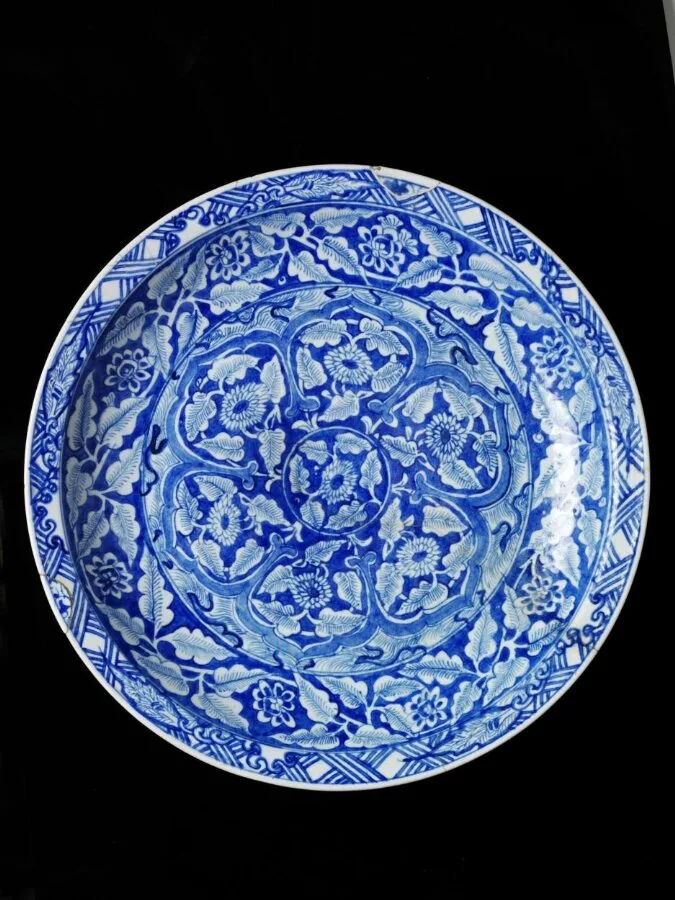 Dish — تصویر رکورد موزهٔ ویکتوریا و آلبرت