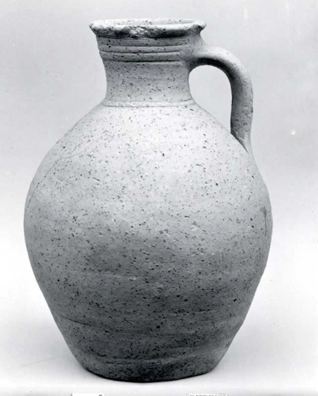 Jug — تصویر رکورد موزهٔ متروپولیتن (دسترسی آزاد)