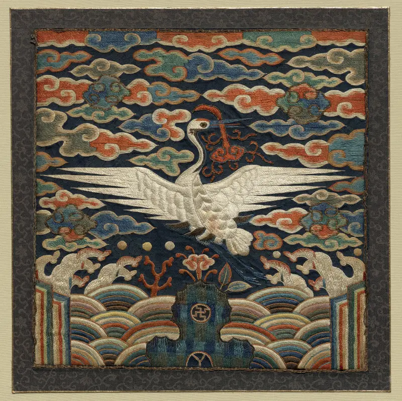 Rank Badge with Single Crane Motif — تصویر رکورد موزهٔ هنر کلیولند (دسترسی آزاد)