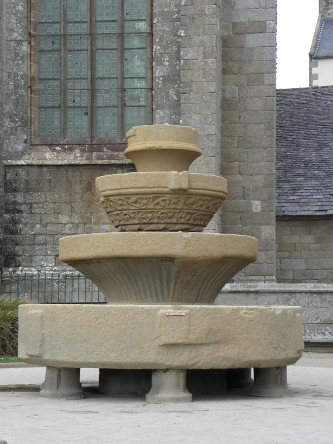 Vasque de Keilinsky, Saint-Pol-de-Léon — تصویر رکورد ویکیداده
