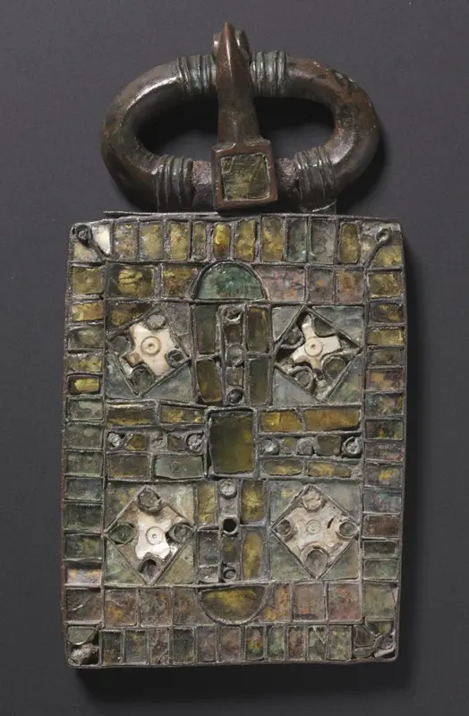 Belt Buckle — تصویر رکورد موزهٔ هنر کلیولند (دسترسی آزاد)