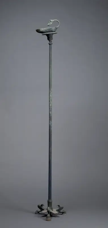 Lamp — تصویر رکورد موزهٔ هنر کلیولند (دسترسی آزاد)