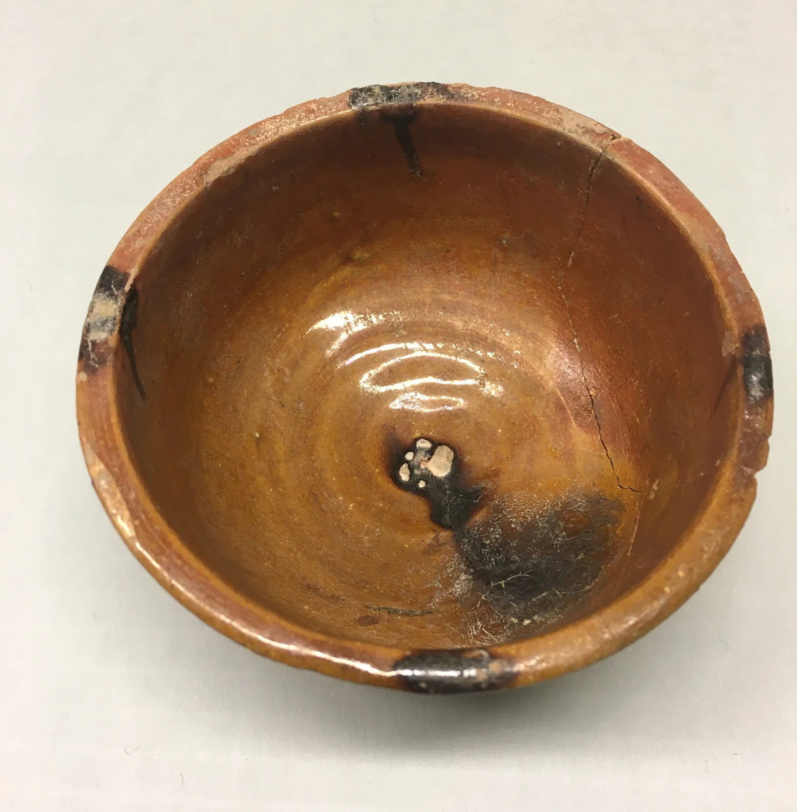 Bowl — تصویر رکورد موزهٔ متروپولیتن (دسترسی آزاد)