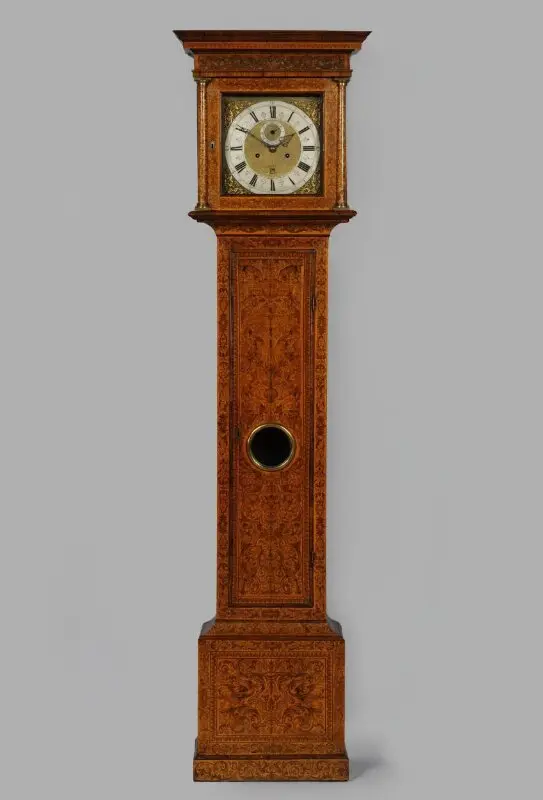 Longcase clock — تصویر رکورد موزهٔ ویکتوریا و آلبرت