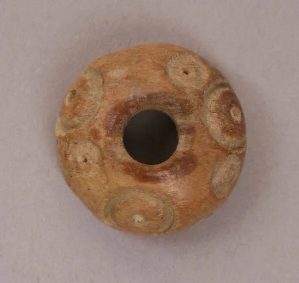Button or Bead — تصویر رکورد موزهٔ متروپولیتن (دسترسی آزاد)