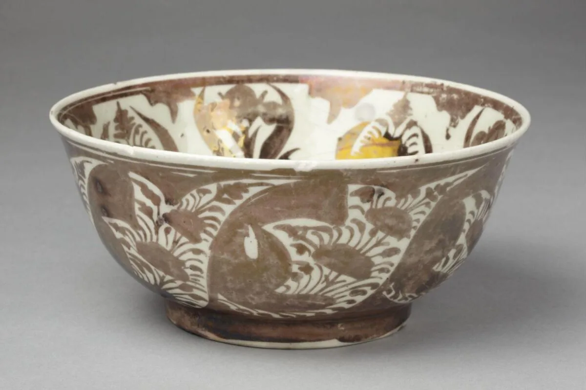 Bowl — تصویر رکورد موزهٔ ویکتوریا و آلبرت