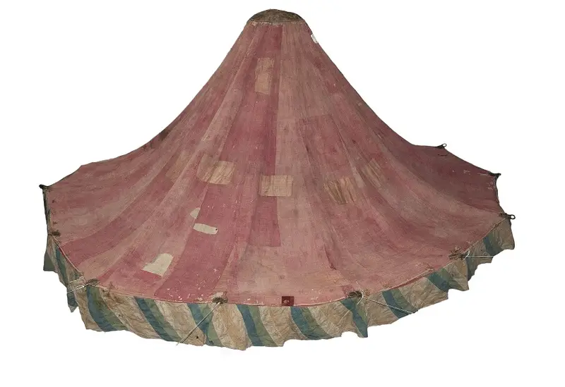 Royal Round Tent made for Muhammad Shah (Roof) — تصویر رکورد موزهٔ هنر کلیولند (دسترسی آزاد)