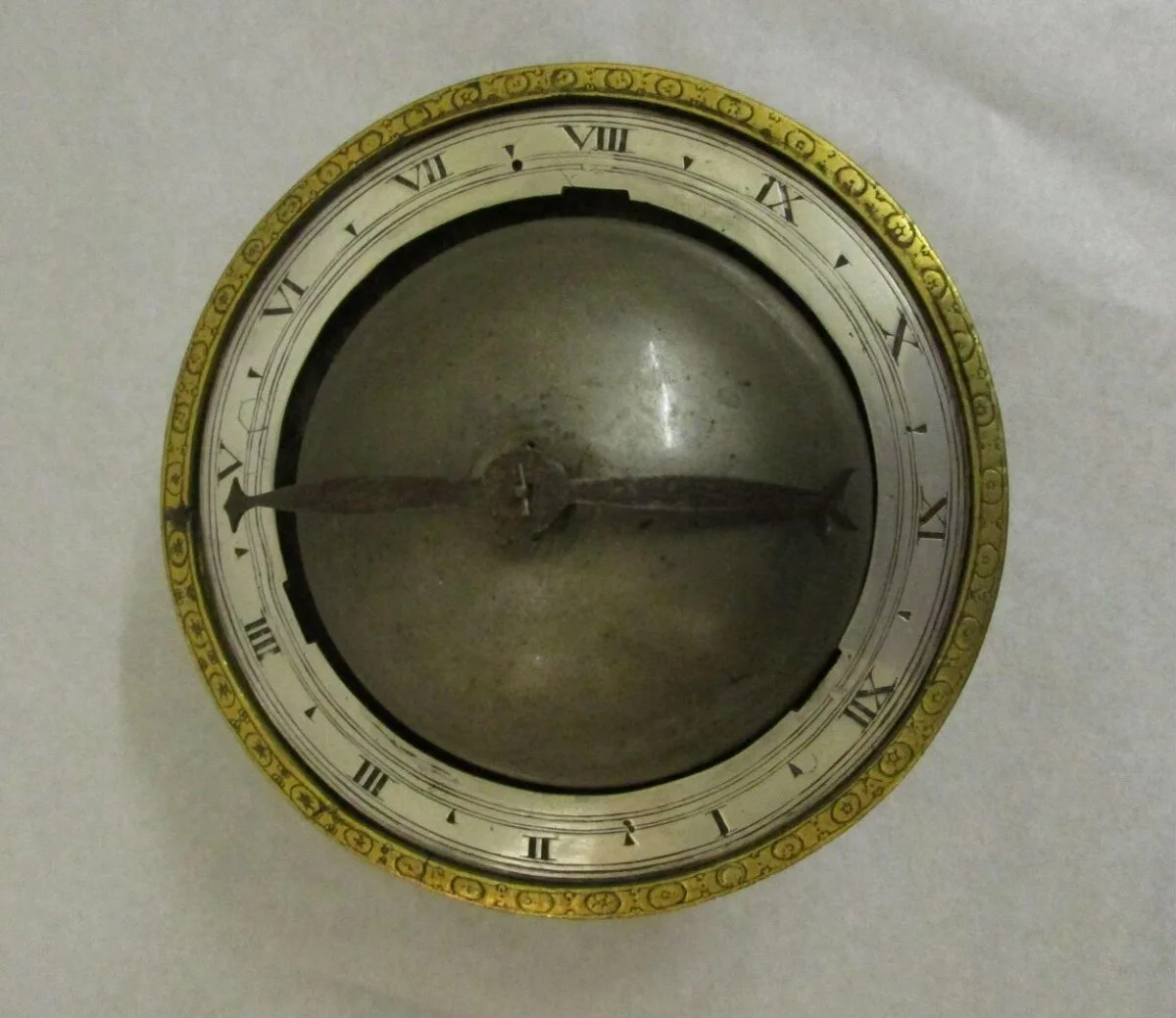 Table clock — تصویر رکورد موزهٔ ویکتوریا و آلبرت
