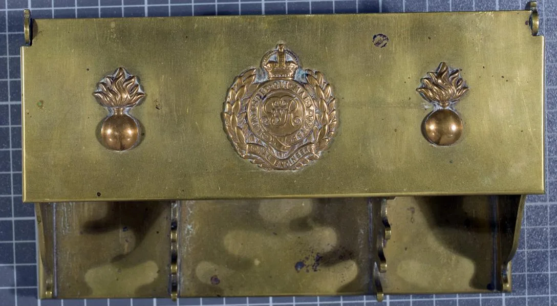 Inkwell, inscribed "Royal Engineers" — تصویر رکورد یوروپیانا