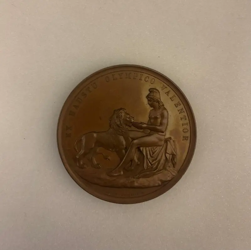 Medal: Jubilee medal of the Royal University of Norway — تصویر رکورد موزهٔ ویکتوریا و آلبرت
