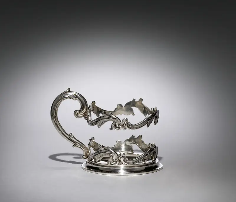 Tea Cup Holder — تصویر رکورد موزهٔ هنر کلیولند (دسترسی آزاد)