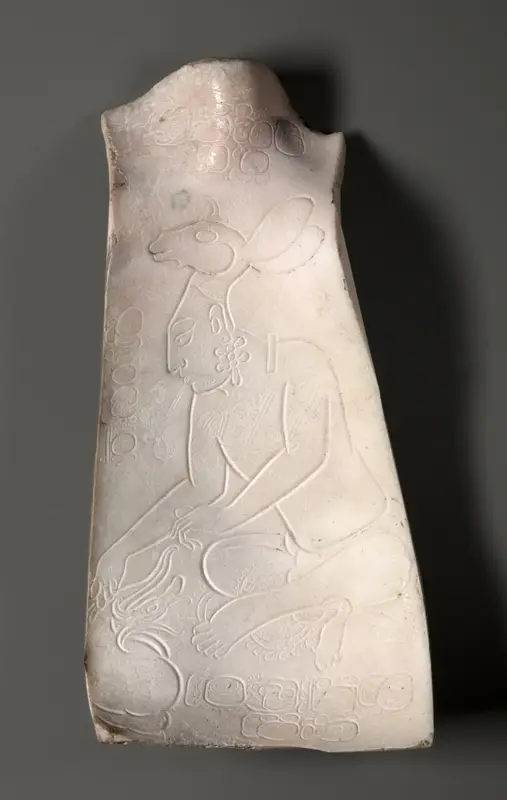 Shell with Seated Noble — تصویر رکورد موزهٔ هنر کلیولند (دسترسی آزاد)
