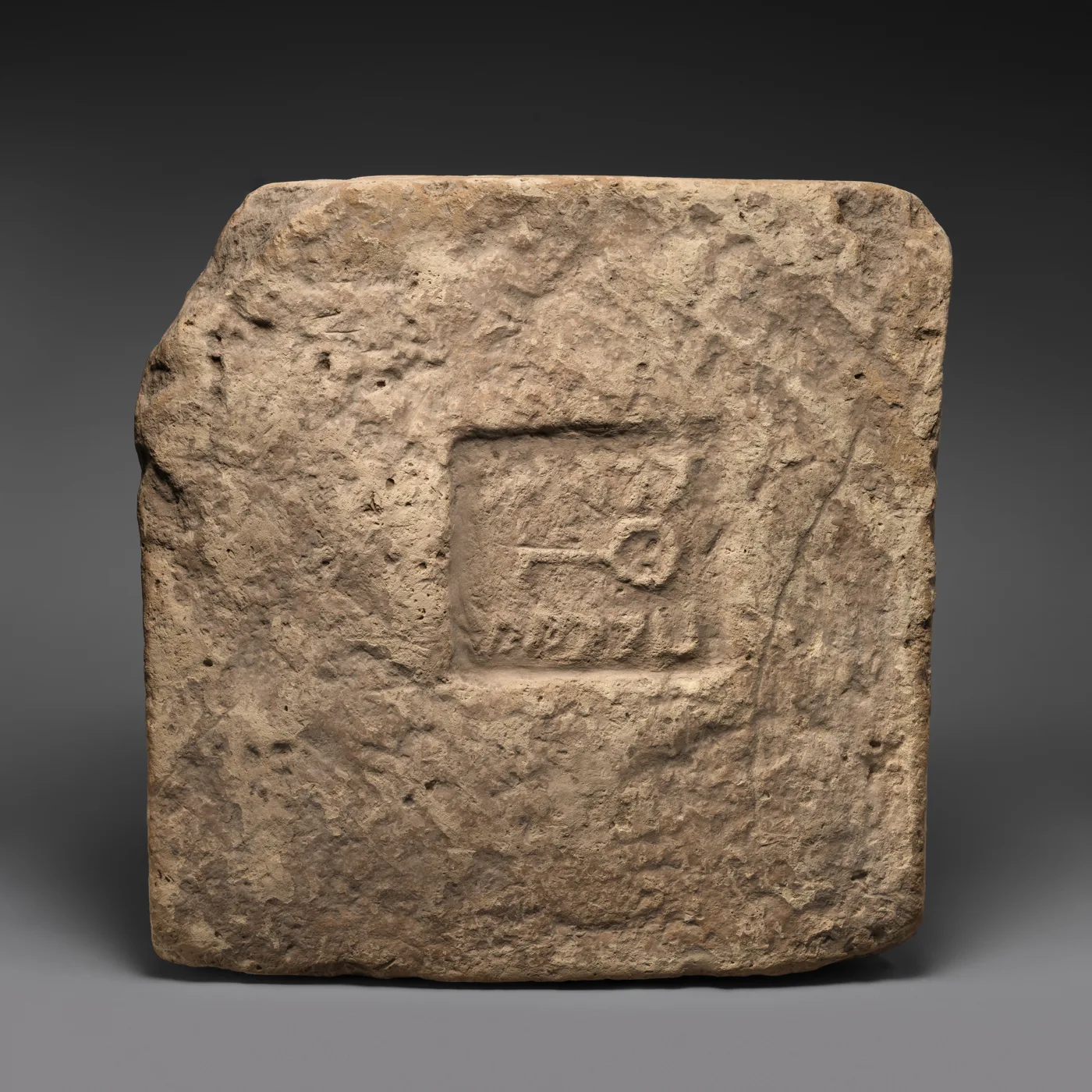 Glazed brick — تصویر رکورد موزهٔ متروپولیتن (دسترسی آزاد)