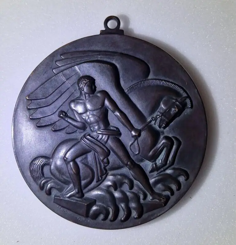 Medal: Carnegie Corporation Award Medal — تصویر رکورد موزهٔ ویکتوریا و آلبرت