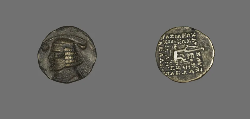 Drachm (Coin) Portraying King Orodes I — تصویر رکورد مؤسسهٔ هنر شیکاگو (دسترسی آزاد)