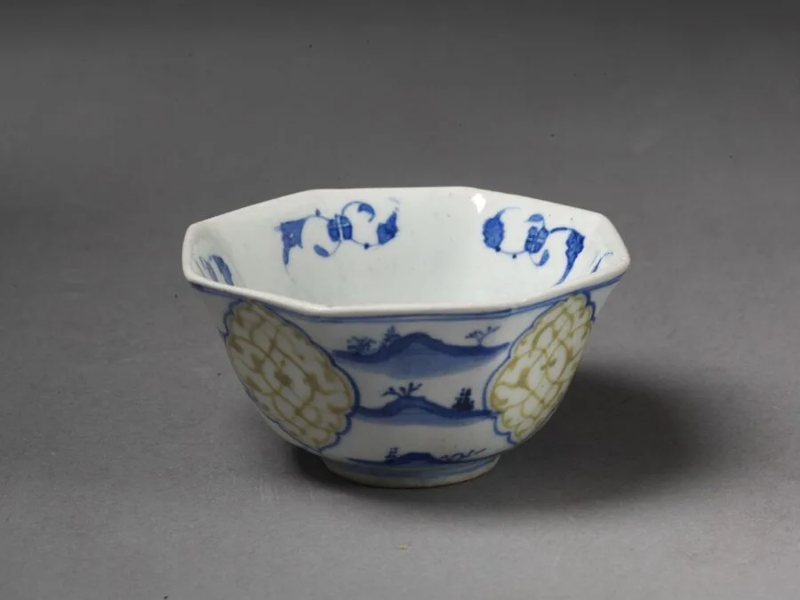 Bowl — تصویر رکورد موزهٔ ویکتوریا و آلبرت