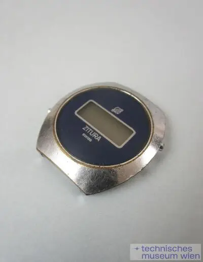 LCD-Herrenarmbanduhr ZITURA — تصویر رکورد یوروپیانا