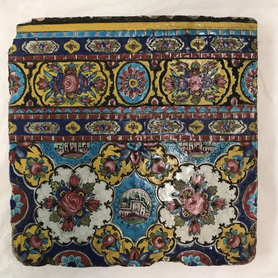 Tehran Wall-Tile with thumbnail architecture and rose bouquets — تصویر رکورد موزهٔ ویکتوریا و آلبرت