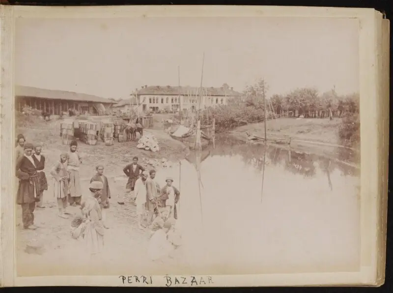 Photograph: C.R. Smith Archive — تصویر رکورد موزهٔ ویکتوریا و آلبرت — شمارهٔ رکورد E.339:22-2010