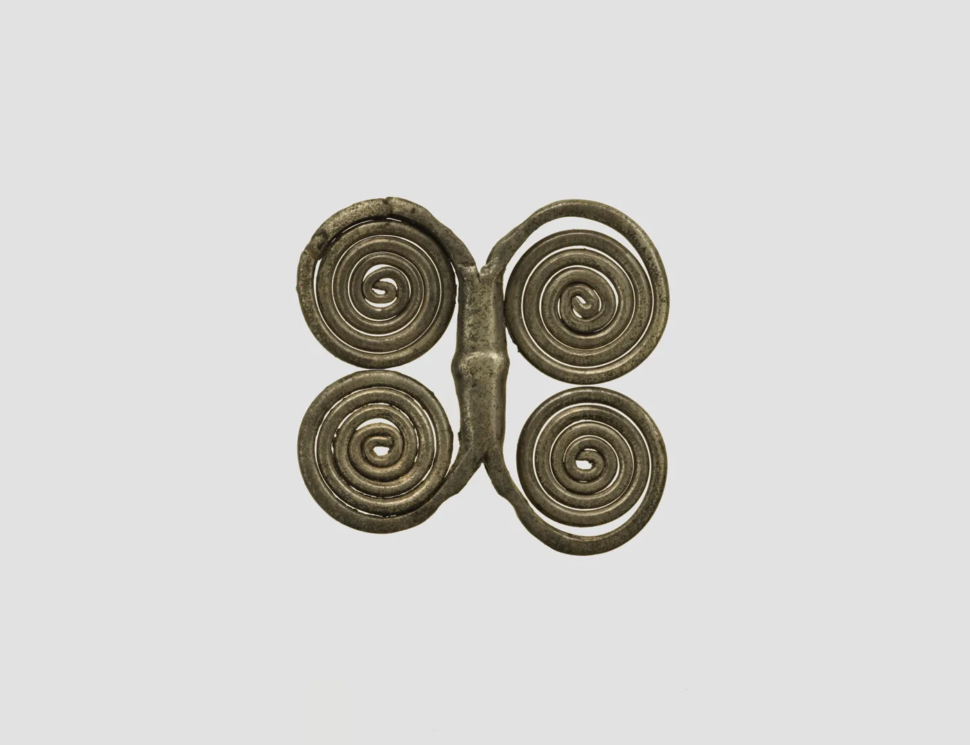 Spiral bead — تصویر رکورد موزهٔ متروپولیتن (دسترسی آزاد)
