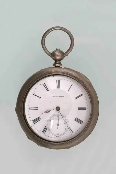 Taschenuhr mit Übergehäuse, wohl Schweiz, um 1850 — تصویر رکورد یوروپیانا