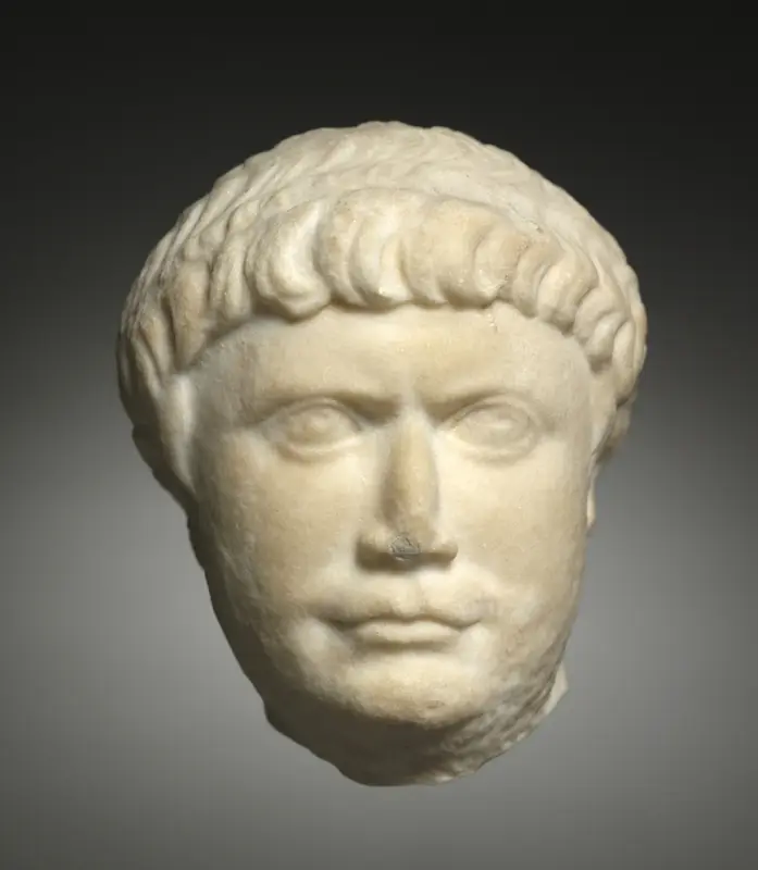 Head of Trajan — تصویر رکورد موزهٔ هنر کلیولند (دسترسی آزاد)