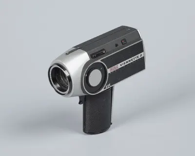 Projector - FILMCAMERA Eumig - A — تصویر رکورد یوروپیانا
