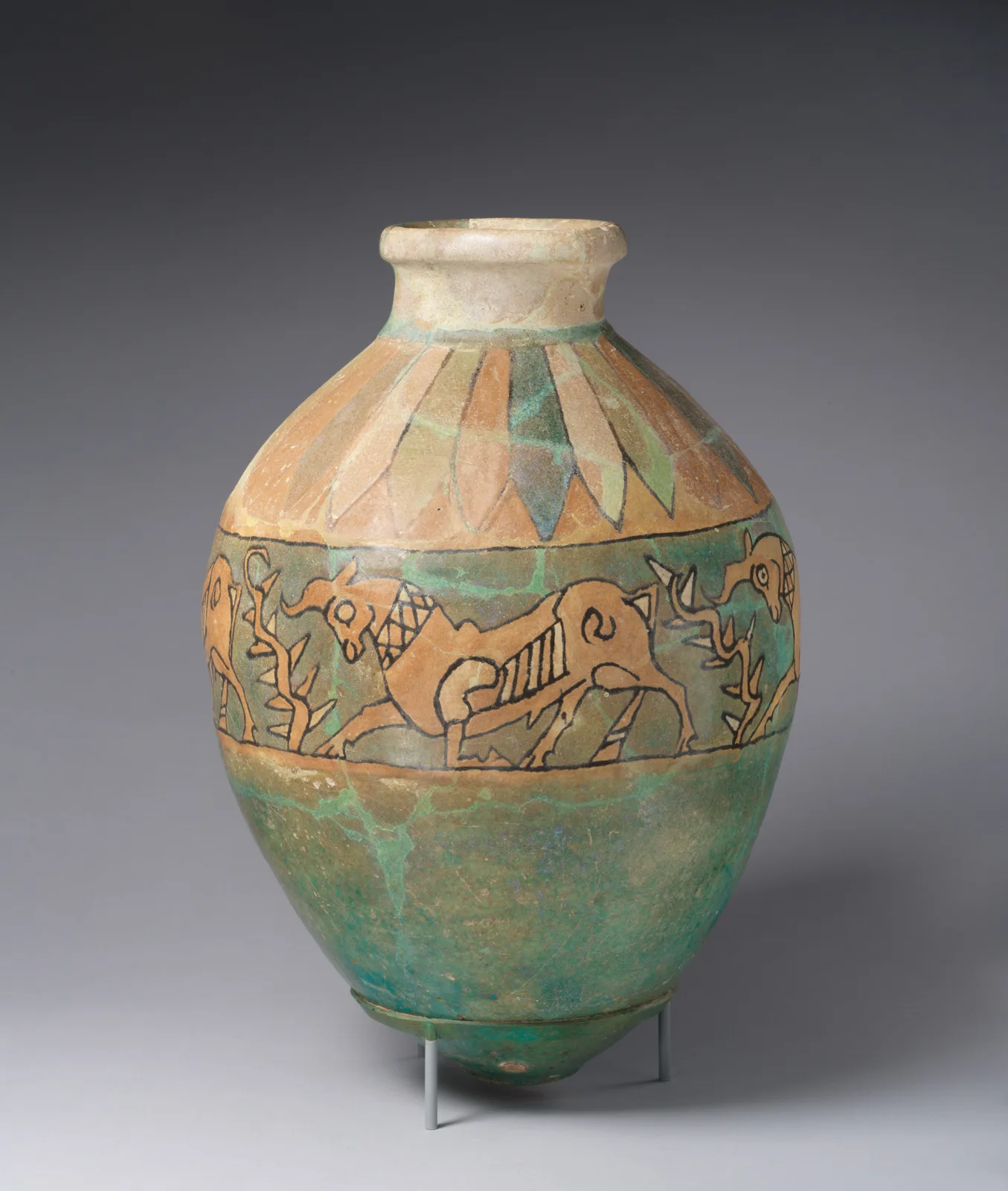 Jar with a frieze of bulls — تصویر رکورد موزهٔ متروپولیتن (دسترسی آزاد)