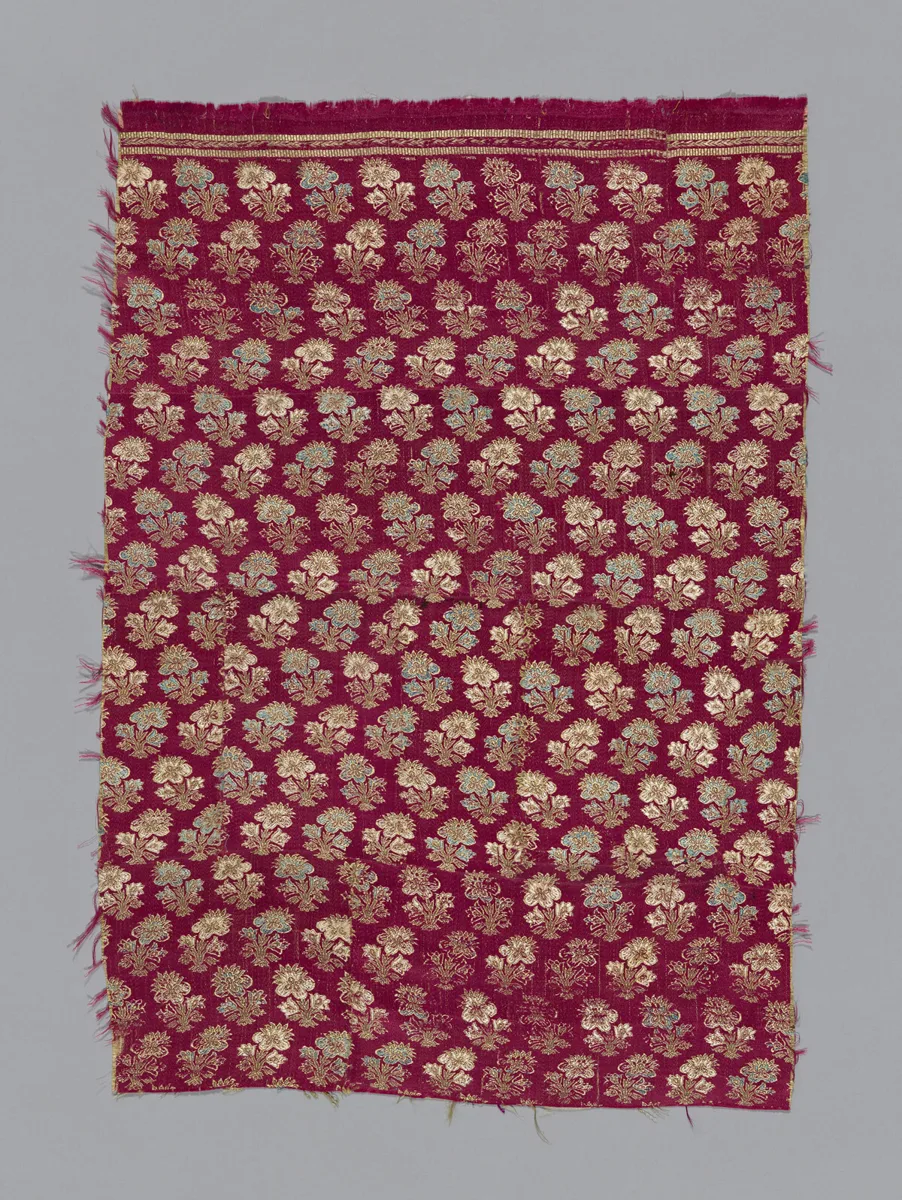 Fragment (Dress Fabric) — تصویر رکورد مؤسسهٔ هنر شیکاگو (دسترسی آزاد)