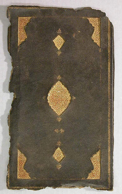 Fragment of a Bookbinding (Jild-i kitab) — تصویر رکورد موزهٔ متروپولیتن (دسترسی آزاد)