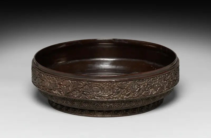 Round Box with Bird and Peonies Design — تصویر رکورد موزهٔ هنر کلیولند (دسترسی آزاد)