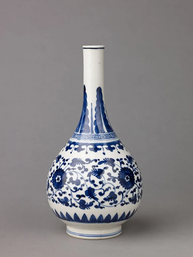 Bottle-shaped vase — تصویر رکورد ویکیداده