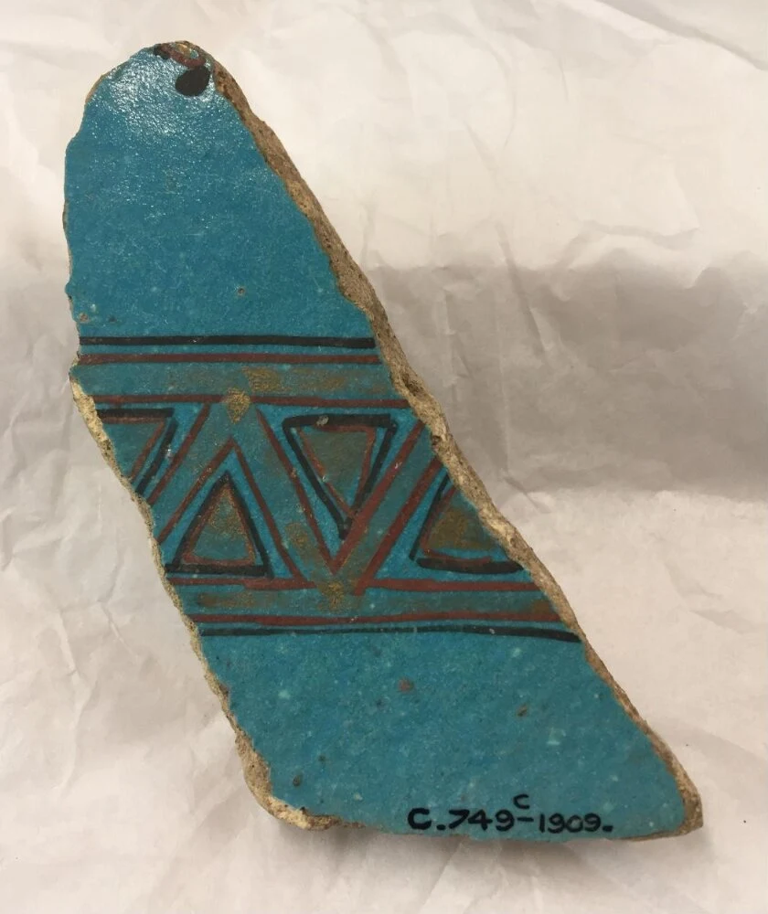 نمای تکمیلی همان اثر — شمارهٔ اموال C.749A-1909