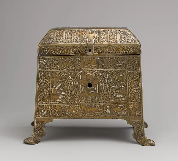 Casket with Figural Imagery — تصویر رکورد موزهٔ متروپولیتن (دسترسی آزاد)