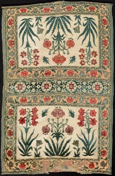 Velvet panel for a balcony rail — تصویر رکورد یوروپیانا