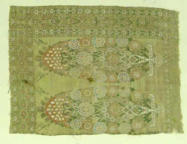 Fragment of Sash — تصویر رکورد موزهٔ متروپولیتن (دسترسی آزاد)