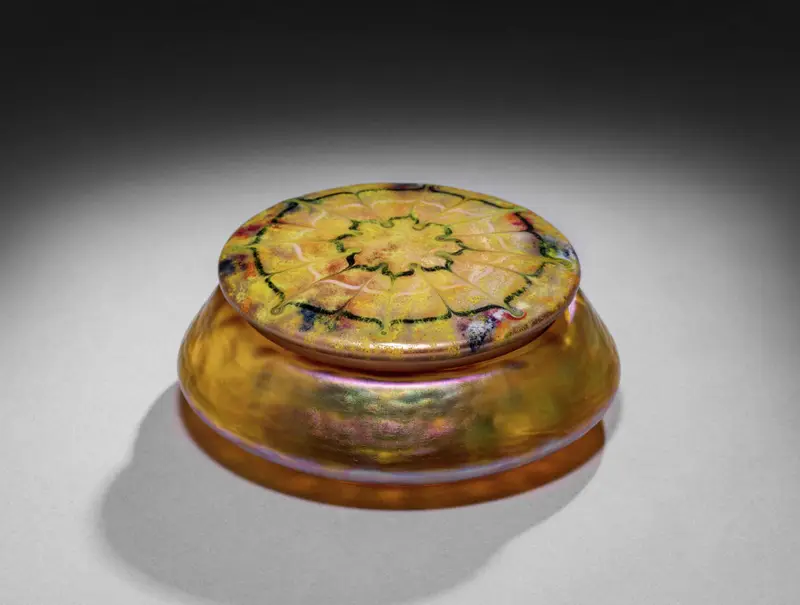 Covered Box — تصویر رکورد موزهٔ هنر کلیولند (دسترسی آزاد)