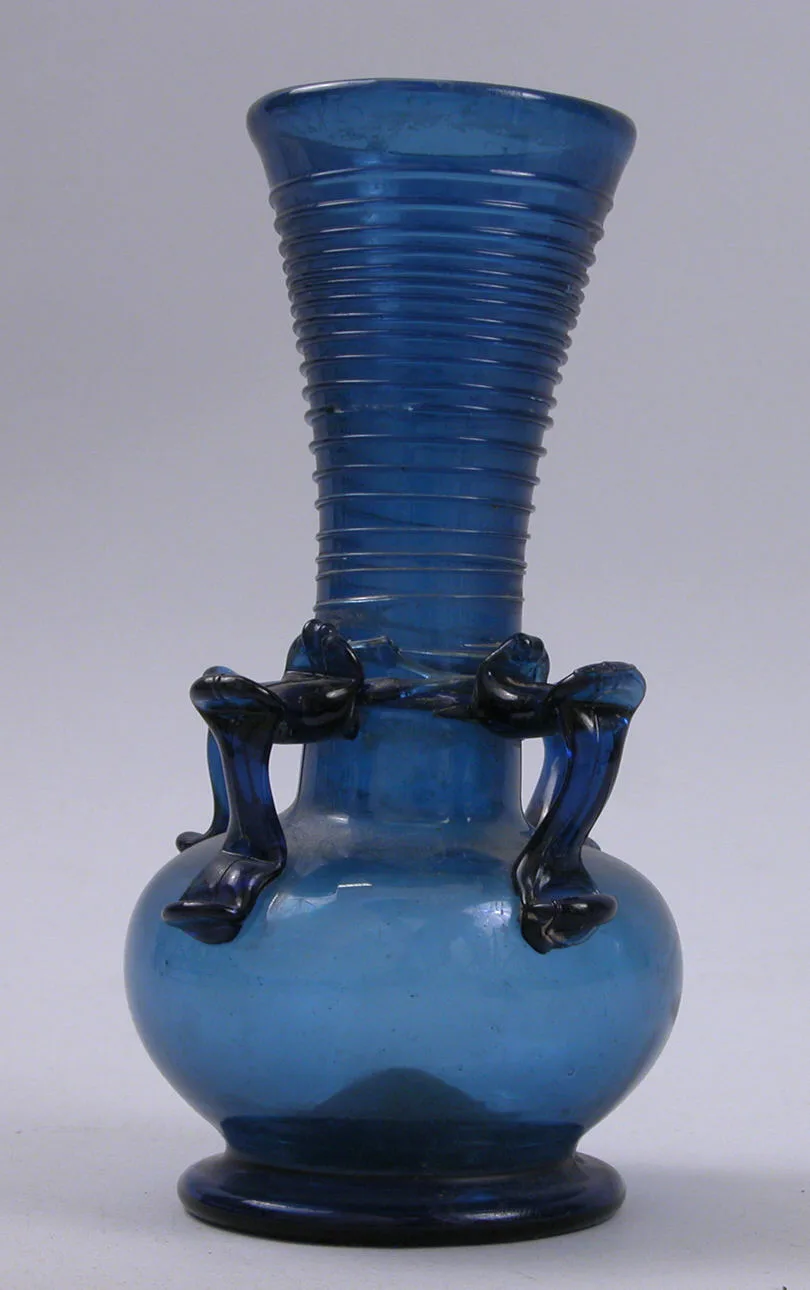 Bottle with Four Handles — تصویر رکورد موزهٔ متروپولیتن (دسترسی آزاد)