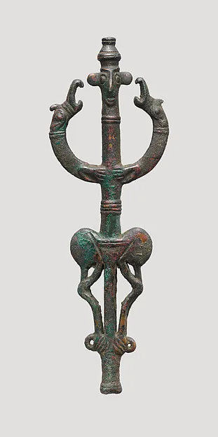 Master-of-animals standard — تصویر رکورد موزهٔ متروپولیتن (دسترسی آزاد)