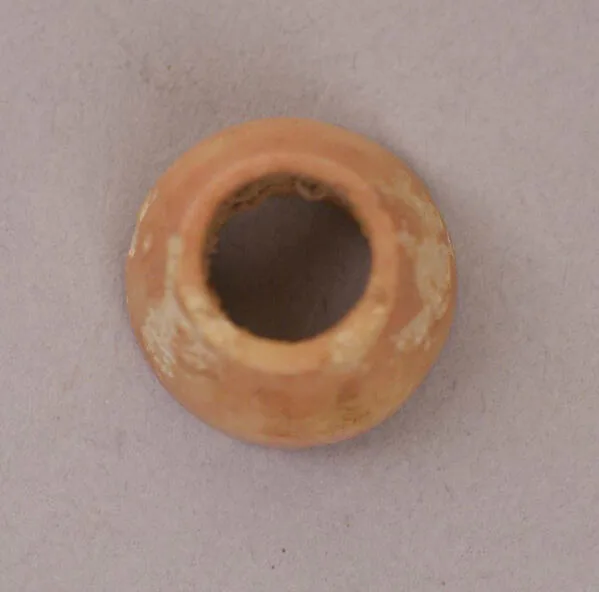 Button or Bead — تصویر رکورد موزهٔ متروپولیتن (دسترسی آزاد)
