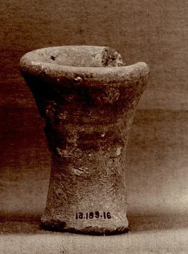 Miniature vessel from Tomb of Perneb — تصویر رکورد ویکیداده