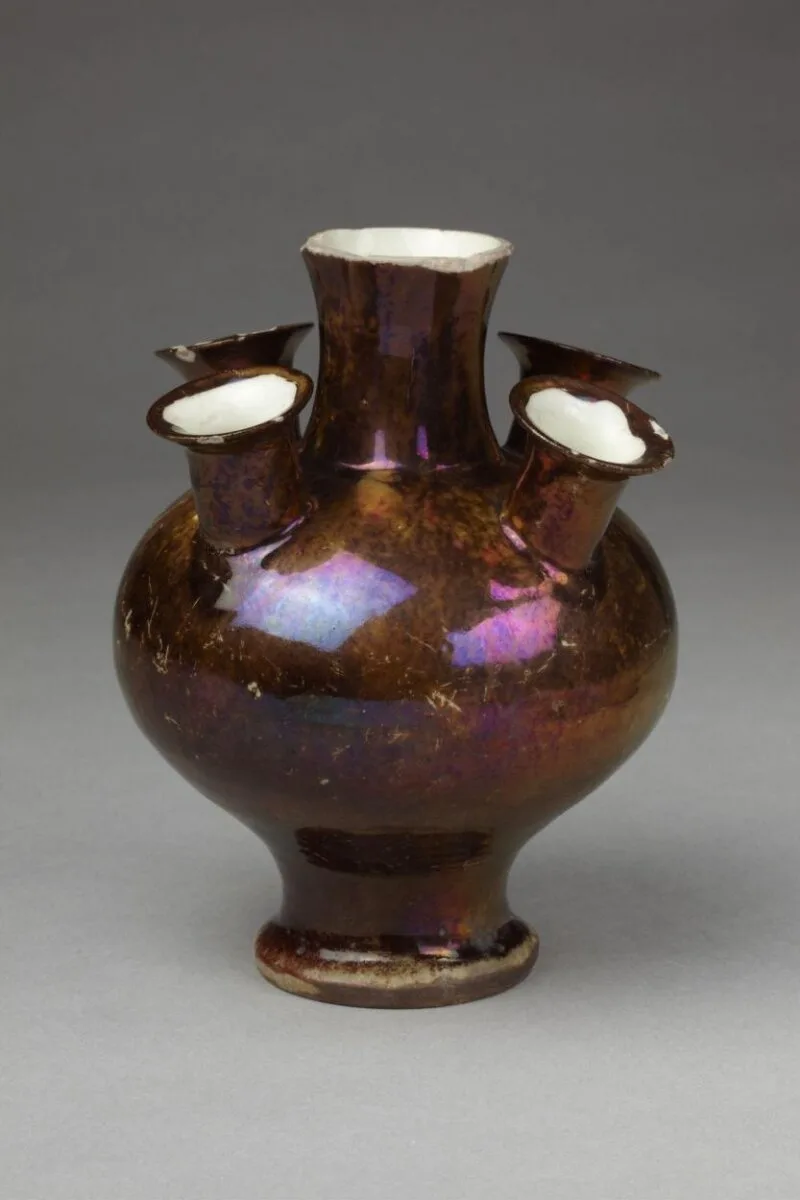 Vase — تصویر رکورد موزهٔ ویکتوریا و آلبرت