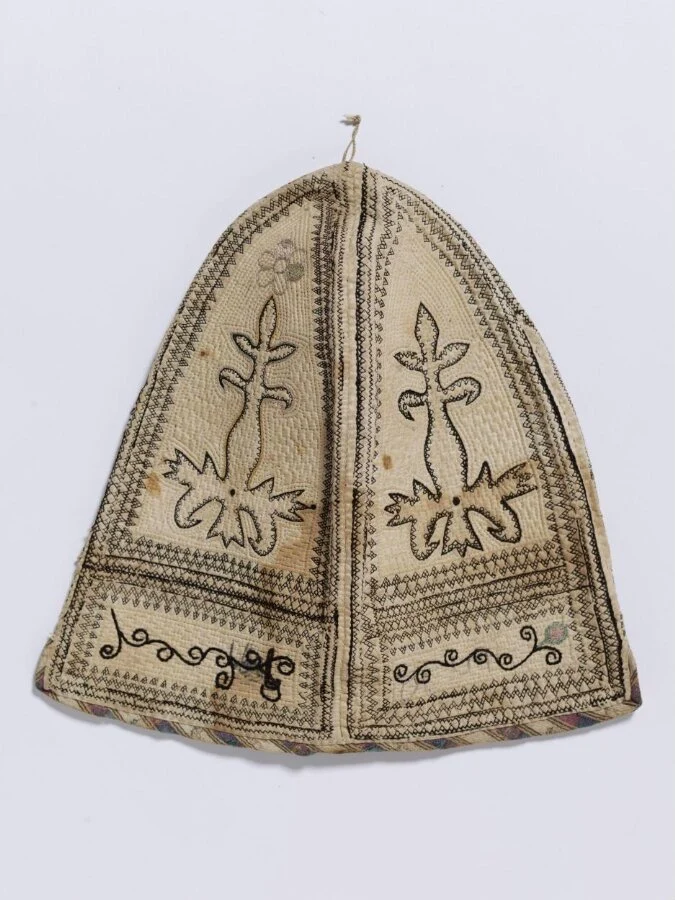 نمای تکمیلیِ همان اثر — شمارهٔ اموال CIRC.406-1911