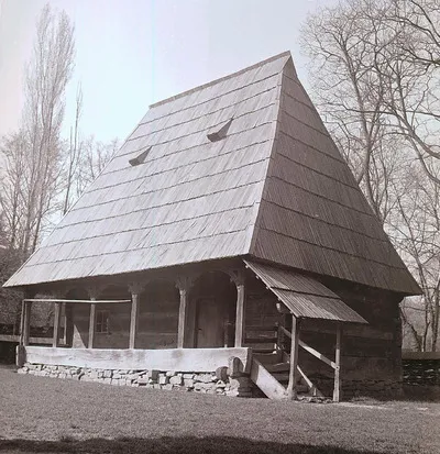 Secvențe din Muzeul Satului. Casa Berbești (1980) — تصویر رکورد یوروپیانا
