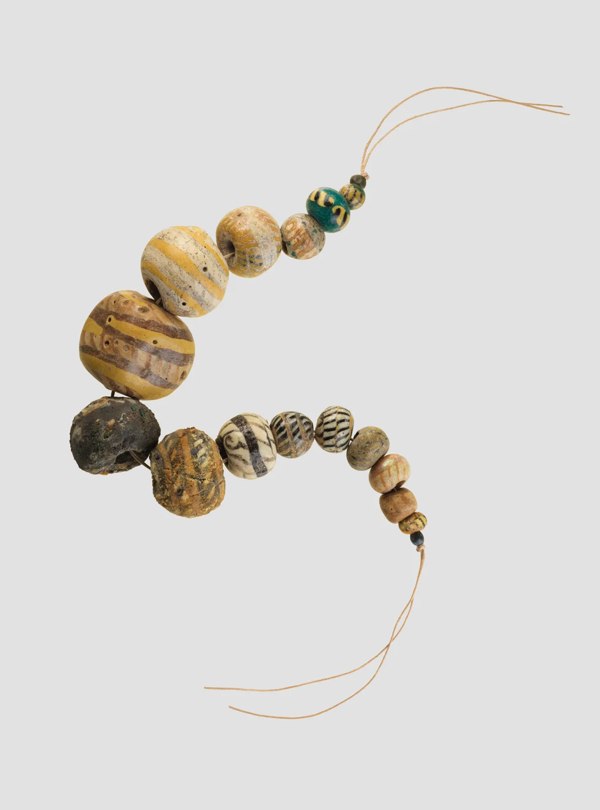 Beads — تصویر رکورد موزهٔ متروپولیتن (دسترسی آزاد)