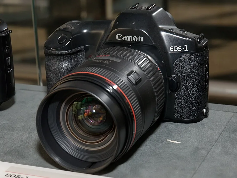 Canon EOS-1 — تصویر رکورد ویکیداده